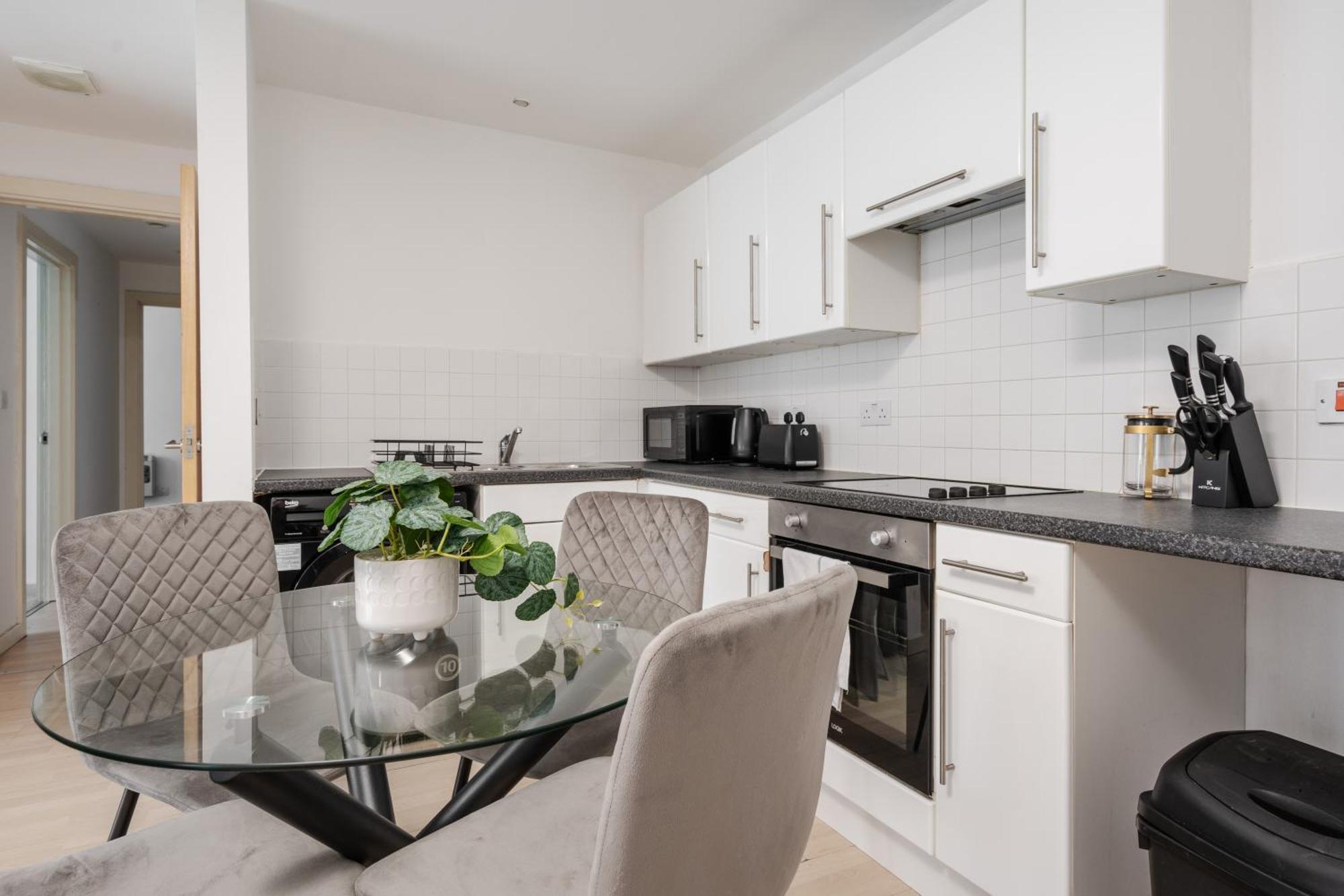 Lux Livin' - Luxury 2 Bed Centre Free Parking Apartamento