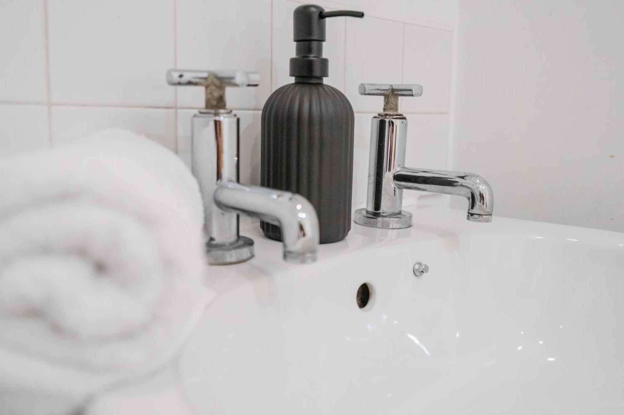 Lux Livin' - Luxury 2 Bed Centre Free Parking Apartamento *