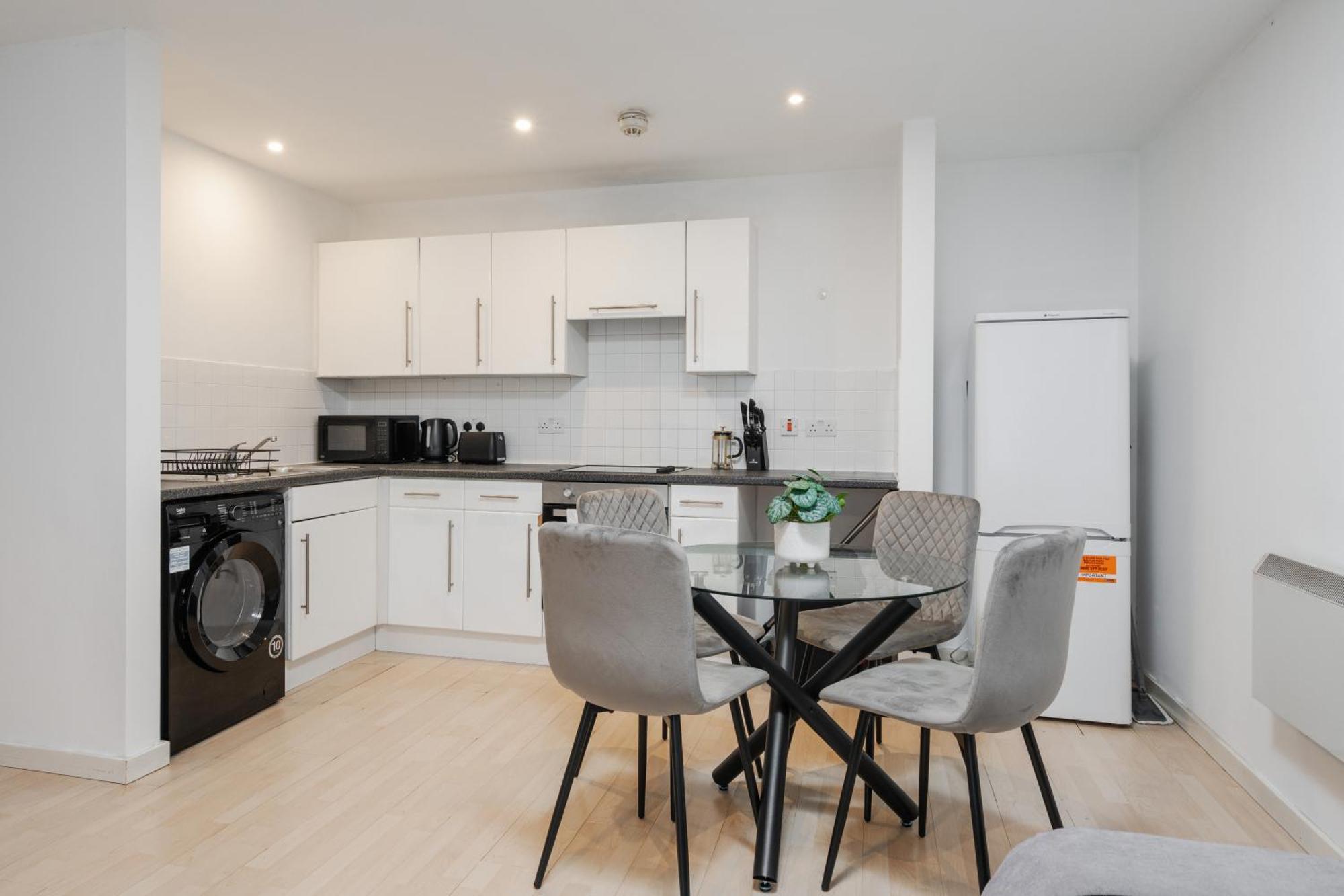 Lux Livin' - Luxury 2 Bed Centre Free Parking Manchester