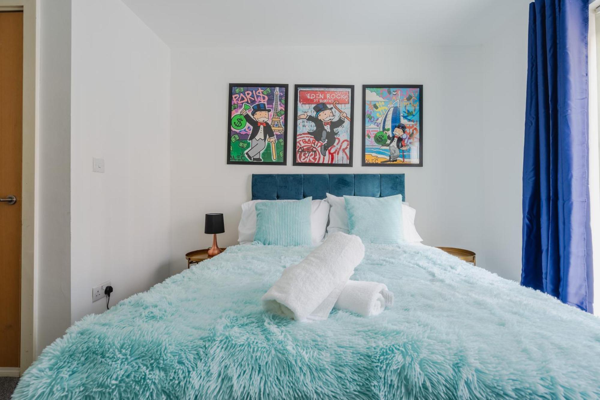 Lux Livin' - Luxury 2 Bed Centre Free Parking
